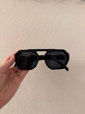 Black sunglasses